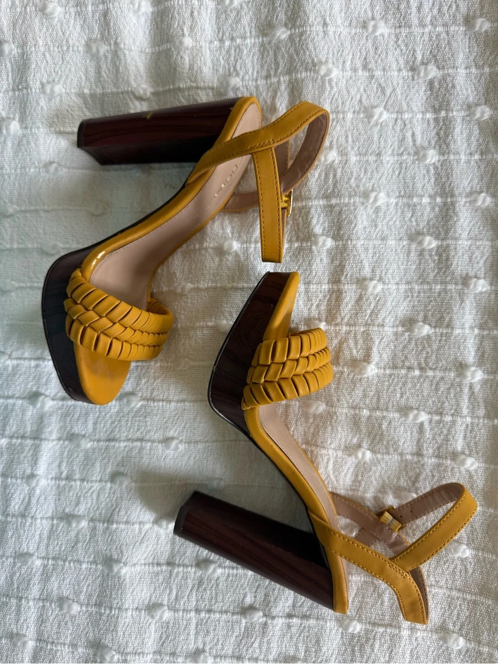 BCBGeneration yellow platform block high heels size 5